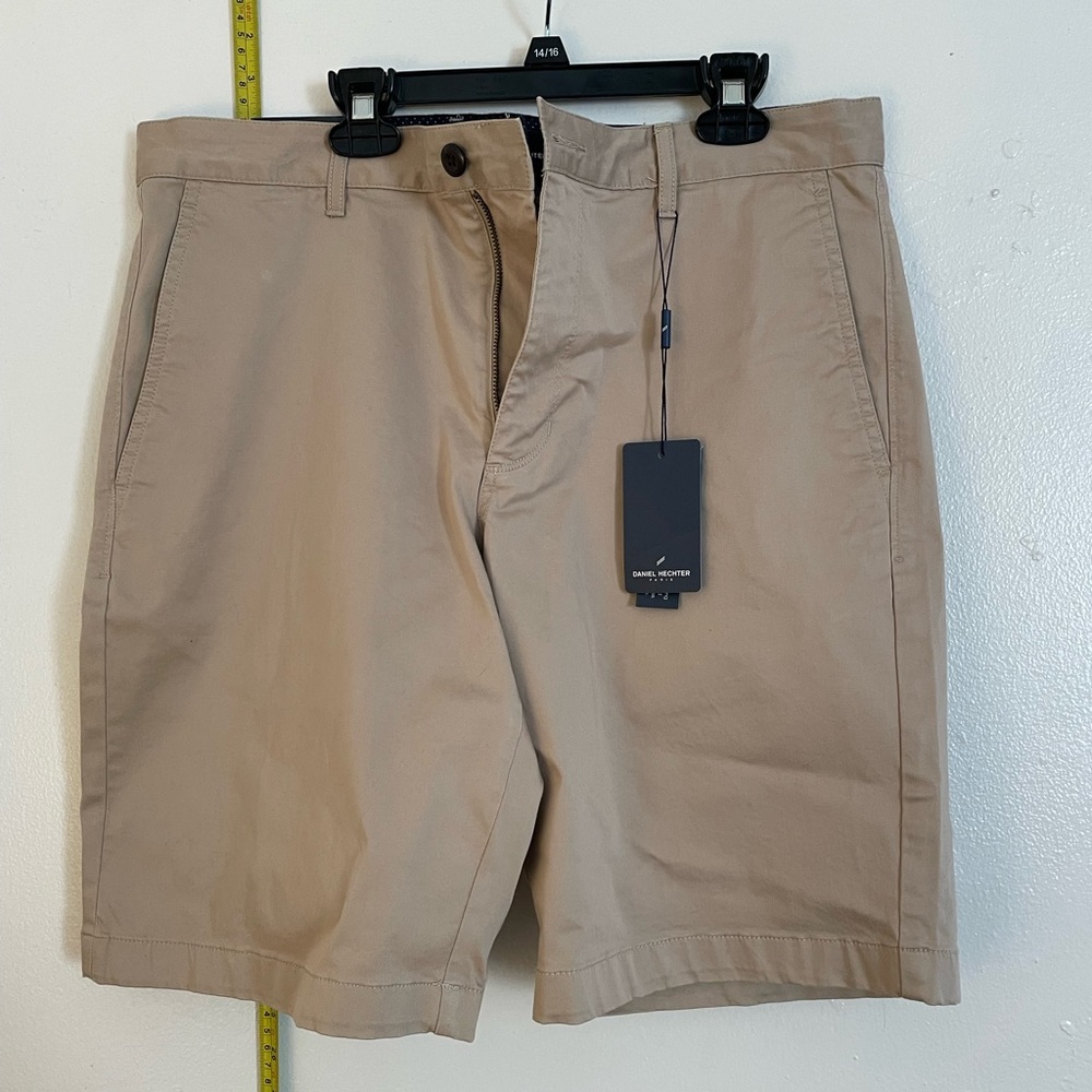 Daniel Hechter tan shorts